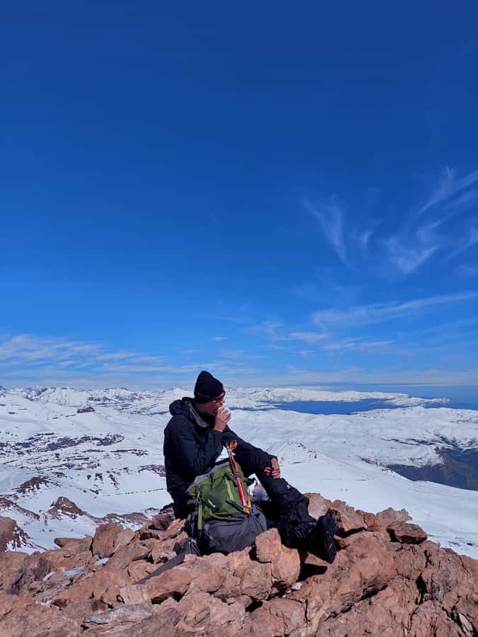 Full-Day Trek to Cerro El Pintor from Santiago - Morning pickup and the road into the Andes