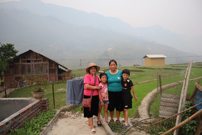 Full Day Trekking in Sapa - Lao Chai and the rice fields