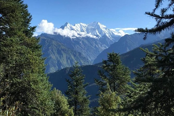 Goisankunda, Trek of the Holy Lakes - Day 2: Dhunche to Chandanbari at 3,330 meters