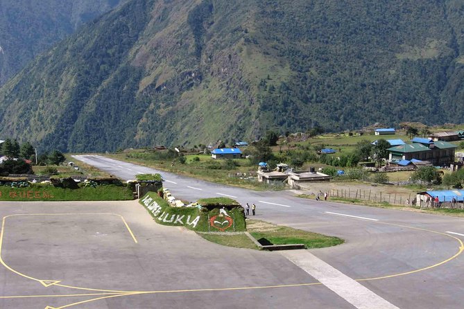 Gokyo Valley Trek - Lukla to Phakding: the trail starts beside the Dudh Kosi