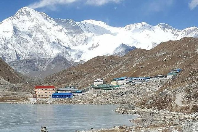 Gokyo Valley Trekking - Days 3 and 4: Lukla, Phakding, and the first climb to Namche