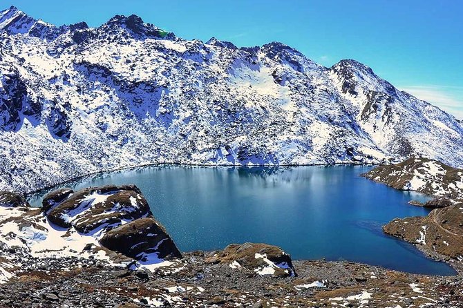 Gosainkunda Trek 12 Days - Langtang Valley and the village of Langtang