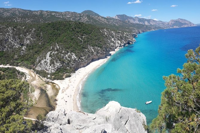 Guided hike to Cala Luna, the pearl of the Gulf of Orosei - Arriving at Cala Luna for lunch and a swim