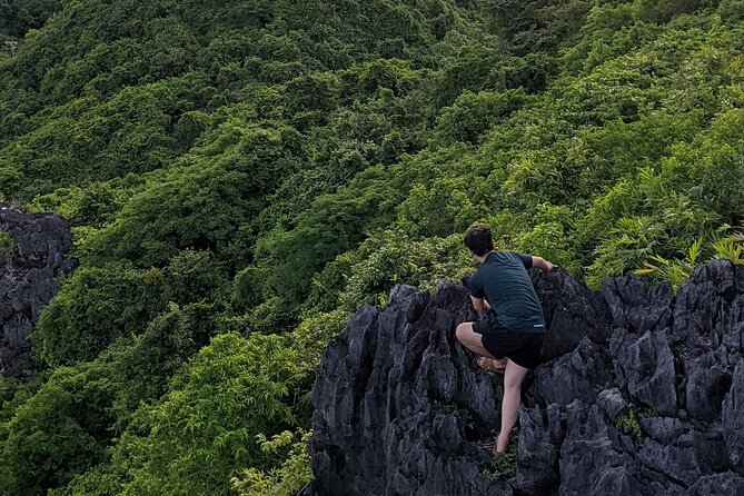 Halfday trekking Cat Ba Butterfly valley (more intense) - Cat Ba’s rough side begins in Butterfly Valley