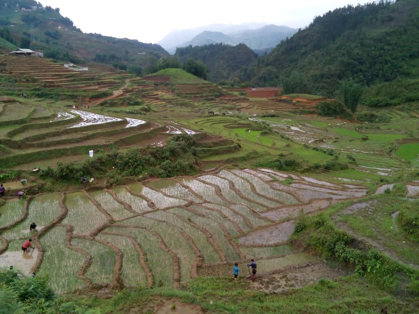 Hanoi- SaPa: 3-Day Homestay Trek to Explore Ethnic cultures - The bus, the guide, and the group size