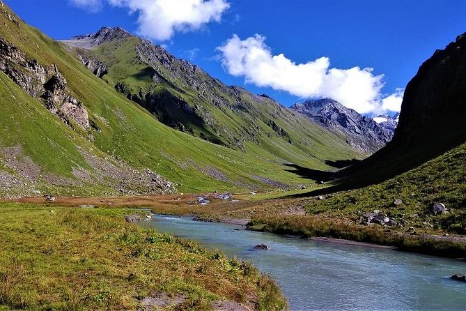 Har Ki dun Trek by Himalaya Shelter - Day 5: Returning from Kalkatidhar to Osla
