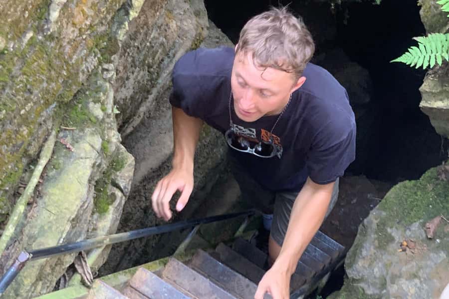 Jakarta: Sentul Pine Forest and Waterfall Trekking Tour - Why Sentul makes a good break from Jakarta