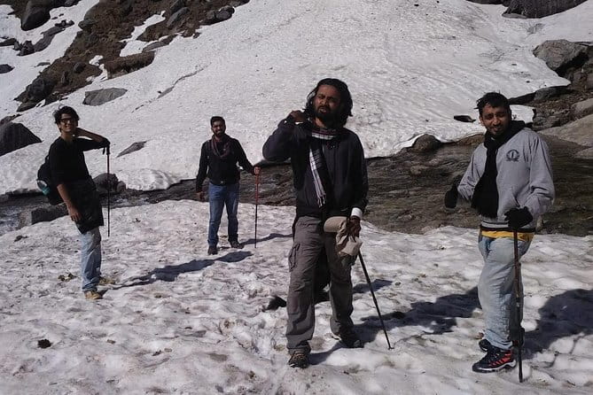 Kareri Lake Trek & Indrahar Pass Trek - Guide service and private-group advantages