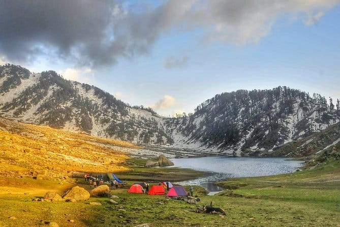 Kareri Lake Trek - Day two: the long walk to Kareri Lake