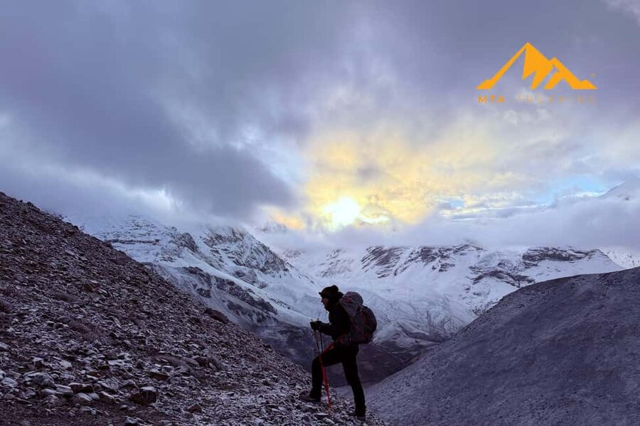 Kathmandu: 10-Day Annapurna Circuit Guided Trek via Tilicho - Day 2: Pine forest and Annapurna views on the way to Upper Pisang