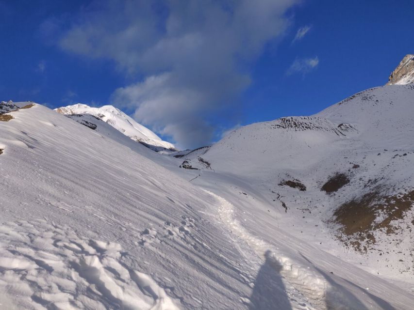 Kathmandu: 9- Day Annapurna Circuit Trek - Chame to Pisang, with the mountains getting closer