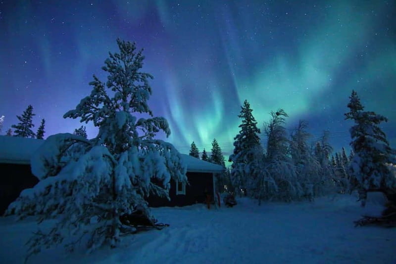 Kiruna: Snowshoe Trek with Aurora Hunt and Warm Beverage - Starting near Kiruna’s new city centre