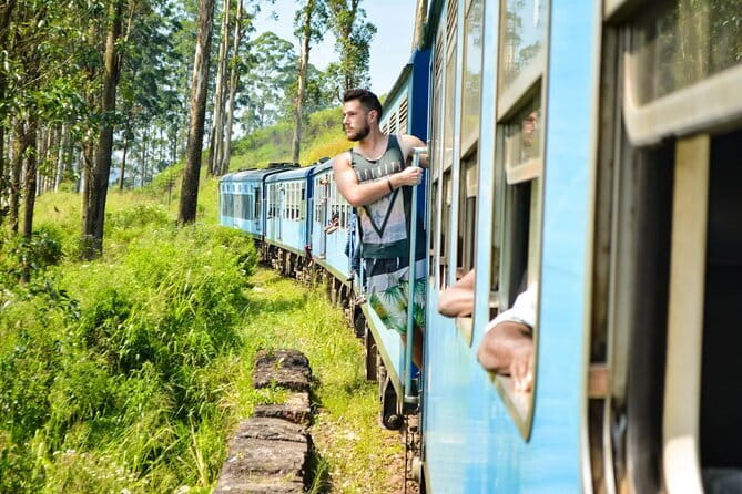 Knuckles Mountain Range Hiking and Trekking Day Tour From Kandy Hotels - Walking the 22-kilometer route