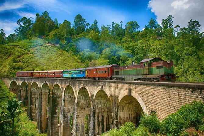 Knuckles Mountain Range Hiking and Trekking Day Tour From Kandy Hotels - Who should book this hike