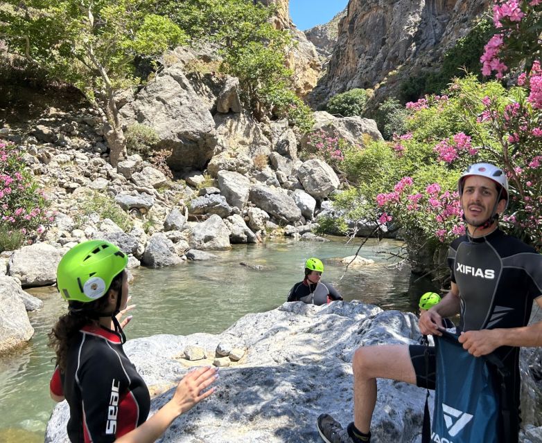 Kourtaliotiko Gorge: Guided River Trekking with Lunch - Why a guide matters in this gorge