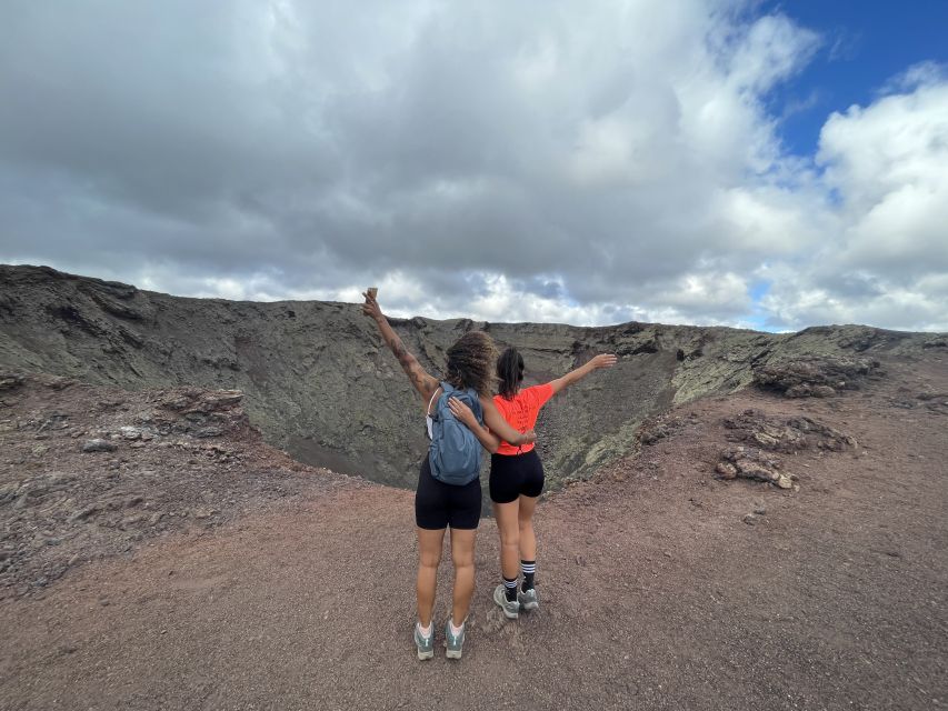 Lanzarote: Timanfaya Natural Park Trekking Tour - A minute of silence beside a crater