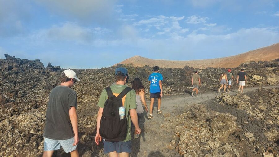 Lanzarote: Timanfaya Natural Park Trekking Tour - Guides who turn geology into a story