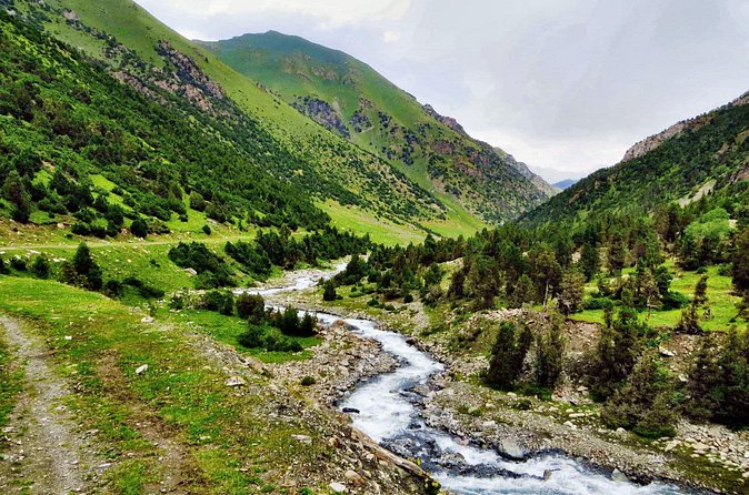 Loop trek of Sary Mogol - Yurts, meals, and what the $450 covers