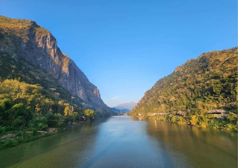 Luang Prabang: Nong Khiaw 3-Day Trekking & camping, Homstay - Kayaking down the Nam Ou River