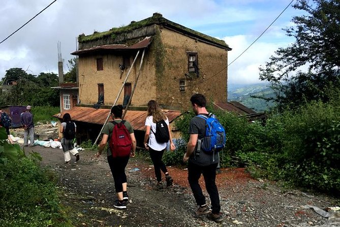 Luxury Holiday Trek in Kathmandu - 3 Days - Meals, luggage, and practical comfort