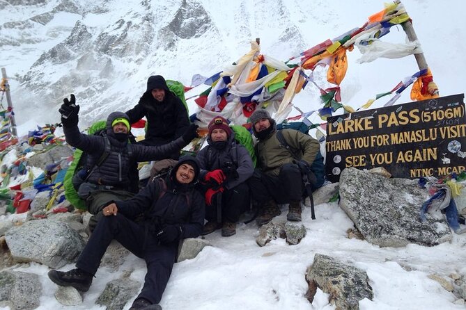 Manaslu Circuit Trek - 12 Days - Machha Khola and Jagat: rivers, hot water, and rough terrain