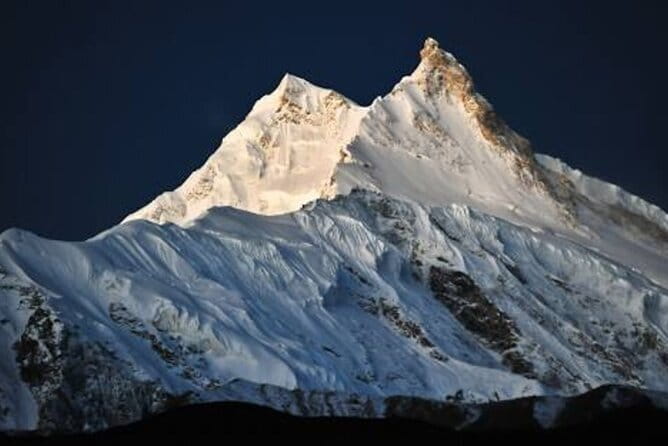 Manaslu Circuit Trek to the Beauty of 8th Highest Mountain - Day 3: The changing country around Deng