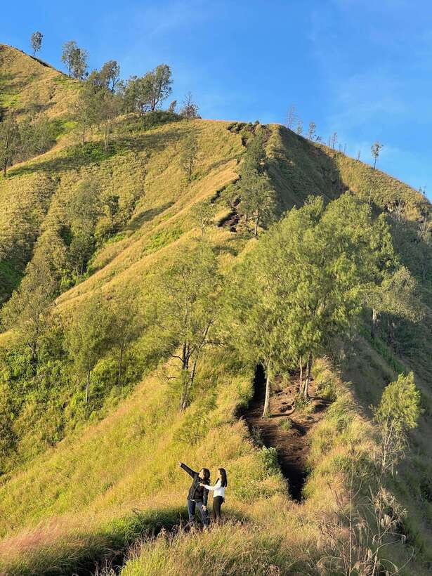 Mount Abang Trekking - Starting at Suter village and the registration office
