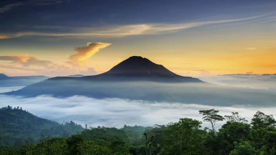 Mount Batur: Sunrise Dirt Bike Trek with Trained Riders - Reaching the summit before sunrise