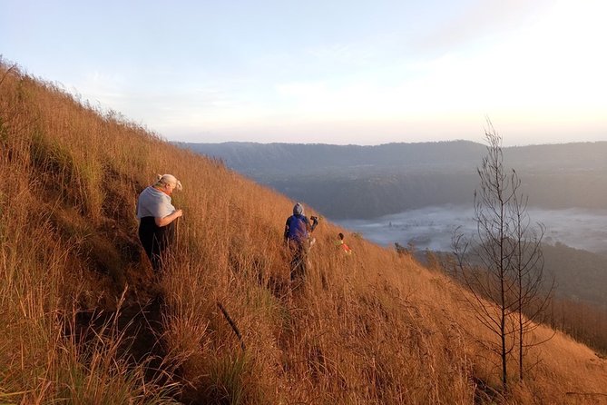 Mount Batur Sunrise Trekking Guide - Breakfast and hot tea at the mountain