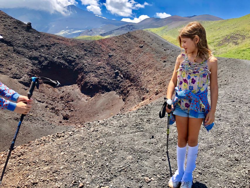 Mount Etna: Craters of the 2002 Eruption Trekking Experience - What to wear and what to rent