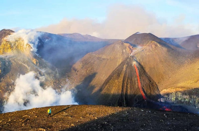 Mount Etna: Trek to 3000m with cable car and 4x4 - The descent across sandbanks and the Bove Valley view