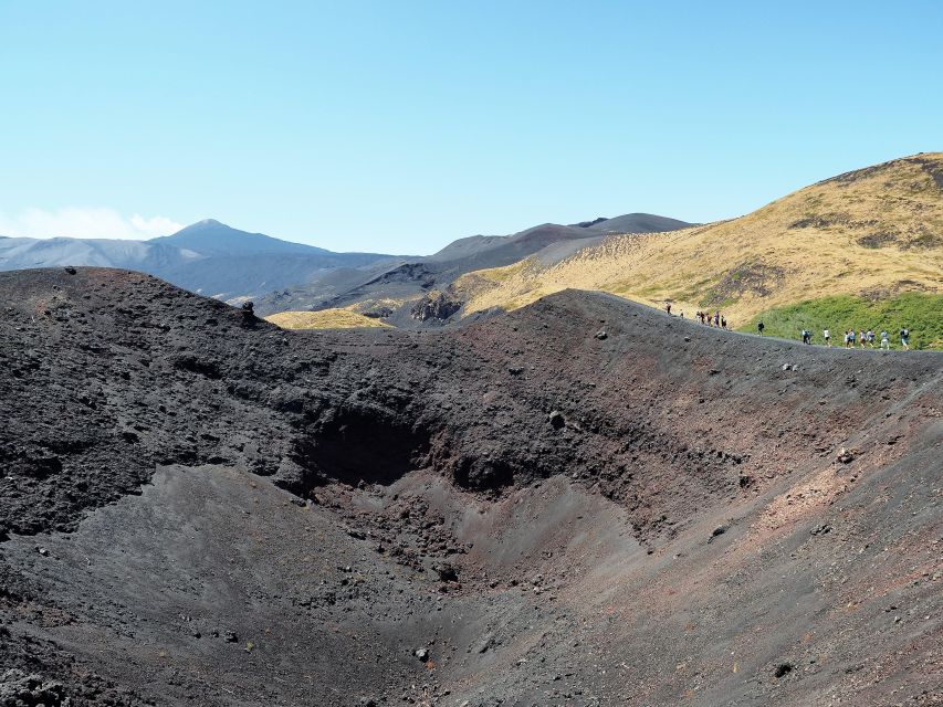 Mount Etna: Trek to the Craters of The 2002 Eruption - Walking beside the northern fault
