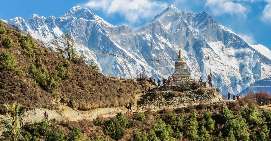 Mount Everest Panorama View Trek: Closest MT. Everest Hiking - Day 1: Lukla to Phakding and the first mountain miles
