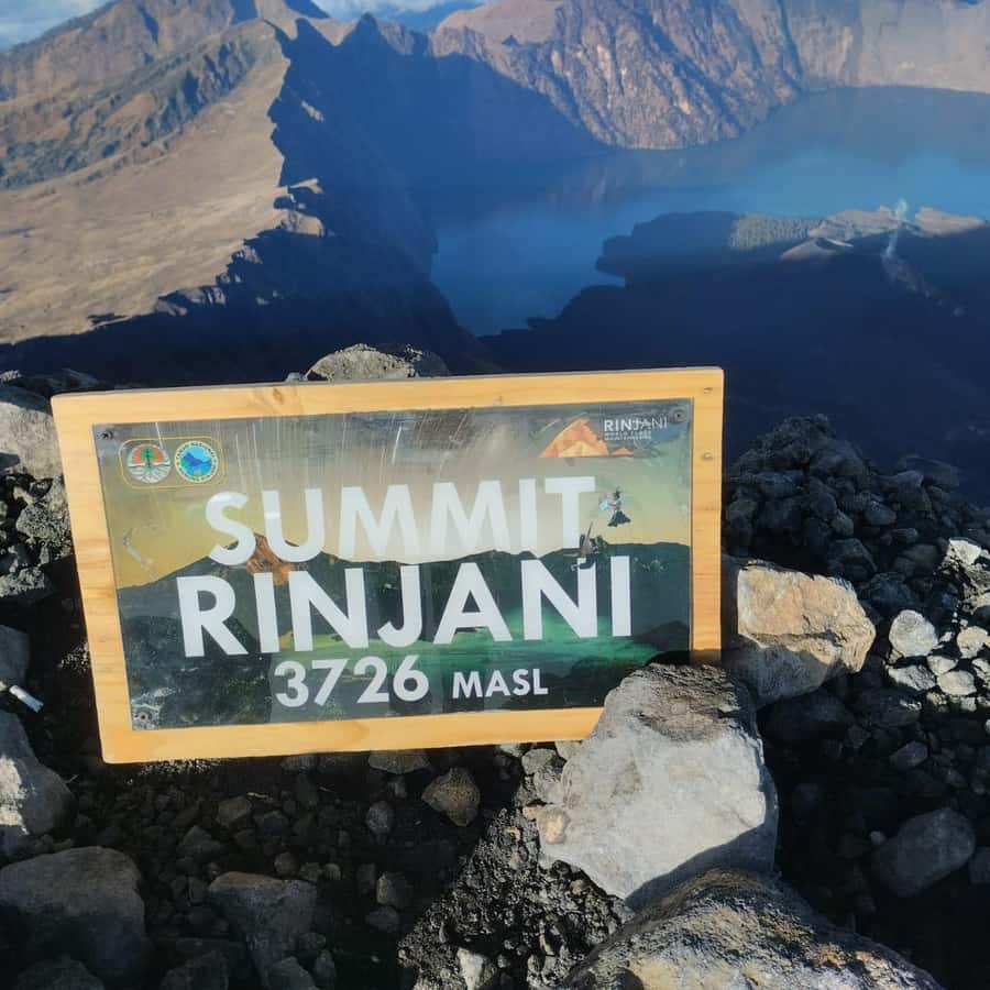 Mount Rinjani: 2-day 1-night Guided Summit Trek with Meals - Coming back down is not an easy afterthought