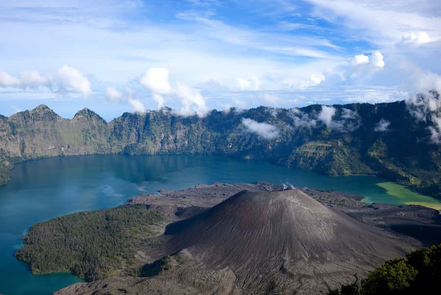 Mount Rinjani 2-Day Trek to Senaru Crater Rim - Reaching 2,641 meters and setting up camp