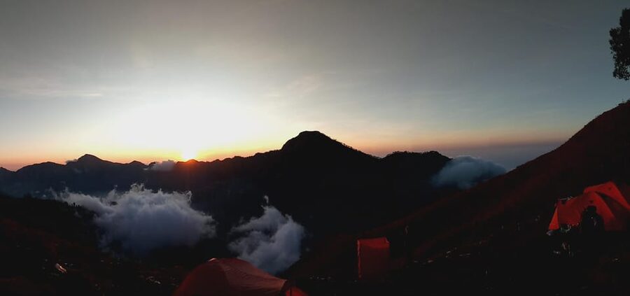 Mount Rinjani: 2D-1N Trekking Summit Sunrise Point Join Tour - Booking details worth checking first
