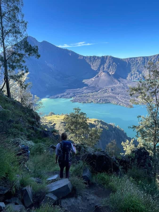 Mount Rinjani: 2D-1N Trekking Summit Sunrise Point Join Tour - The final climb to the crater rim