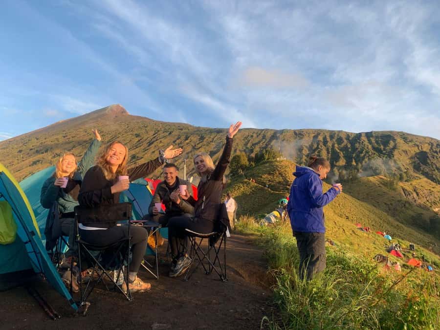 Mount Rinjani: 2D/1N Trekking To Sembalun Or Senaru Views - The guides, porters, and food service