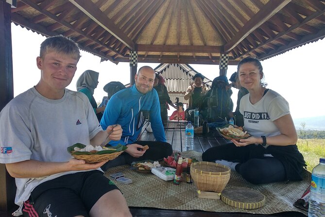Mount Rinjani 3D2N Private Trek – Summit, Crater Rim & Hot Spring - Food, porters, and the human side of the trek
