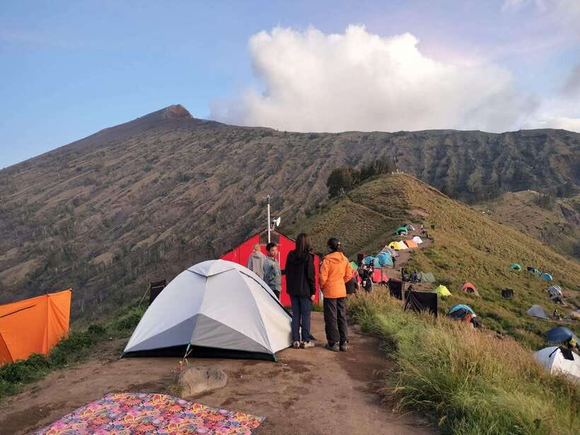 Mount Rinjani Climbing 2D/1N Summit Trek 3726M - Practical packing advice for the summit night