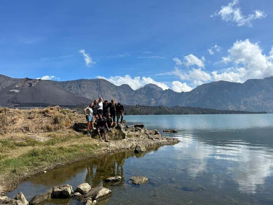 Mount Rinjani Trek 3D-2N To Summit - Lake - Hotspring - What the three-day format gets right