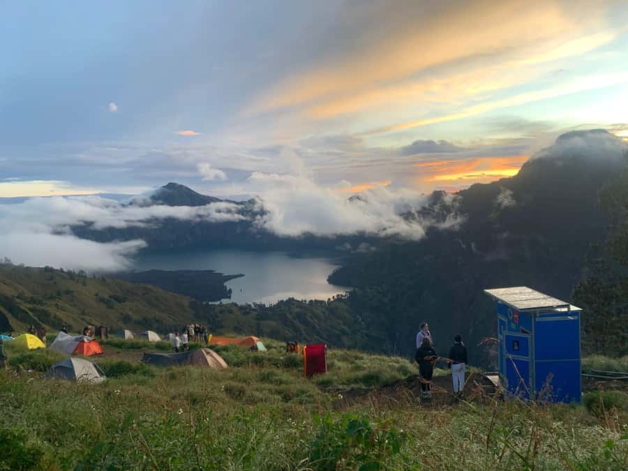 Mount Rinjani Trekking 2D/1N Summit Sunrise & Sunset Views - The 2:30am climb to Mount Rinjani’s summit