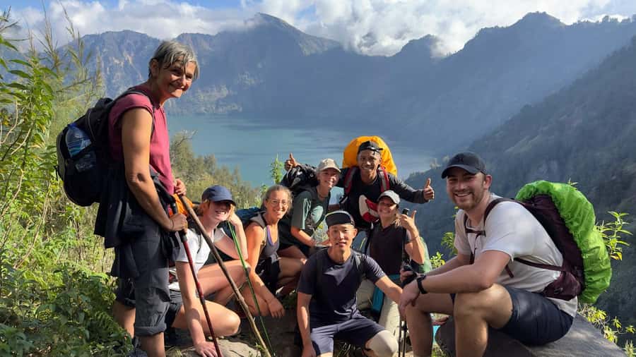 Mount Rinjani Trekking 2D/1N Summit Sunrise & Sunset Views - Starting from Senaru and driving to Sembalun