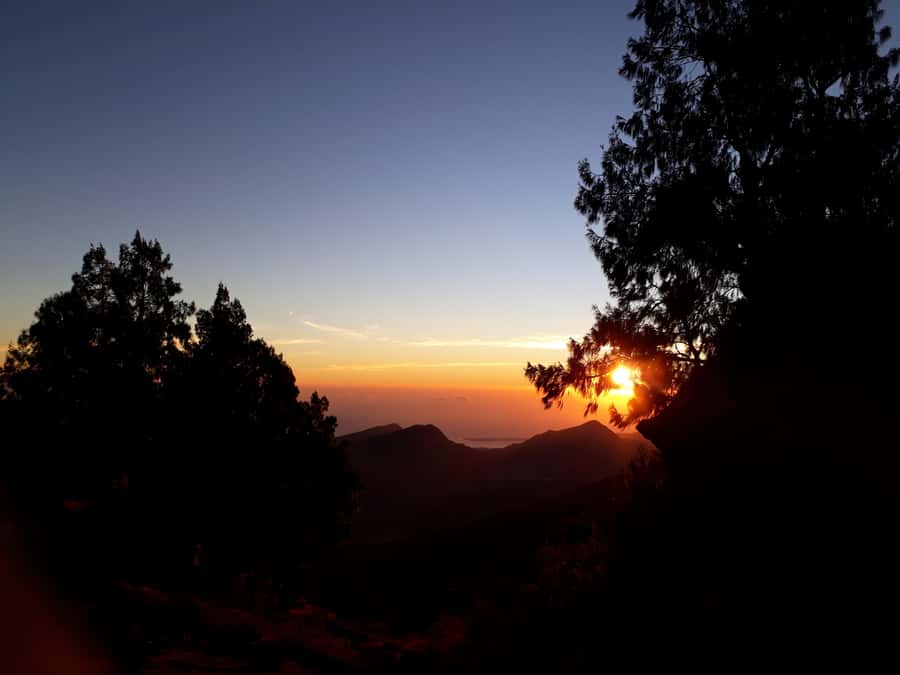 Mount Rinjani Trekking 3D/2N Lake,Host Spring Full Experiece - Why the Sembalun to Senaru route works so well