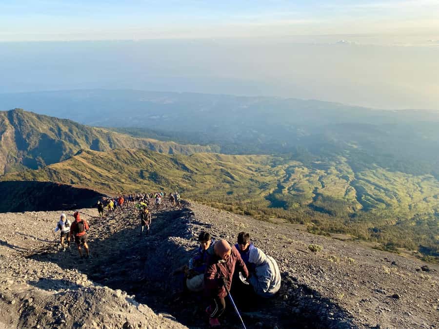 Mount Rinjani Trekking 3Days/2nights Summit Lake Hotspring - Day 3: A five-hour descent through Senaru rainforest