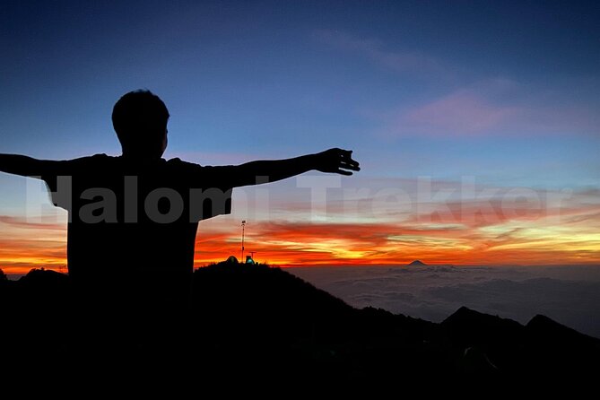 Mt Rinjani Trekking 2 Days 1 Night (Senaru Crater Rim) - Fitness, equipment, and comfort