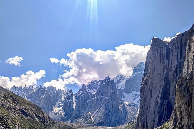 Nangma Valley Trek- The New Trending Place for Adventure lovers - The long jeep ride to Kanday
