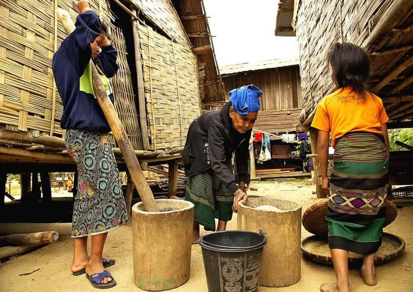 Nong Khiaw: 2-Day Trekking,Hmong village,Home Stay&Kayaking - Sopkong, Tad Mork, and a cold swim