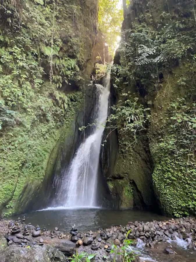 North Bali: Explore Munduk Waterfall Trekking Experience - The coffee and cake break adds local flavor