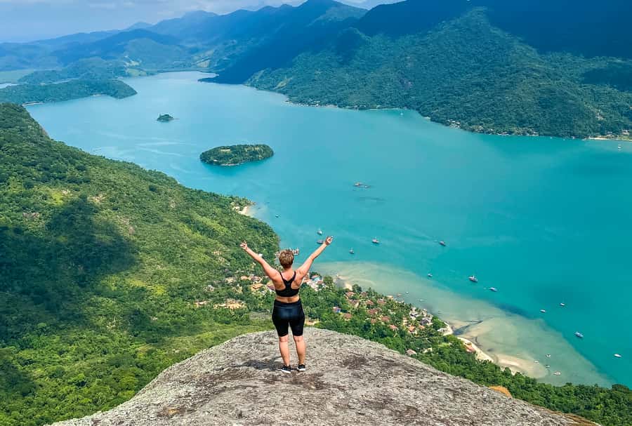 Paraty: Pão de Açucar Peak Trekking and Hiking Tour - Climbing the 466 meters to the summit